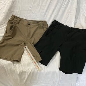 Bundle of Size 30 Wrangler Men's Cargo Shorts in Black and Tan